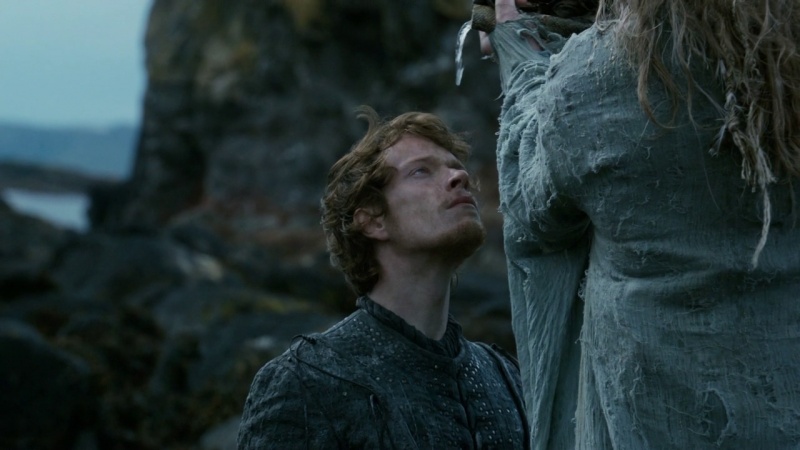 پرونده:Theon Greyjoy Baptized.jpg